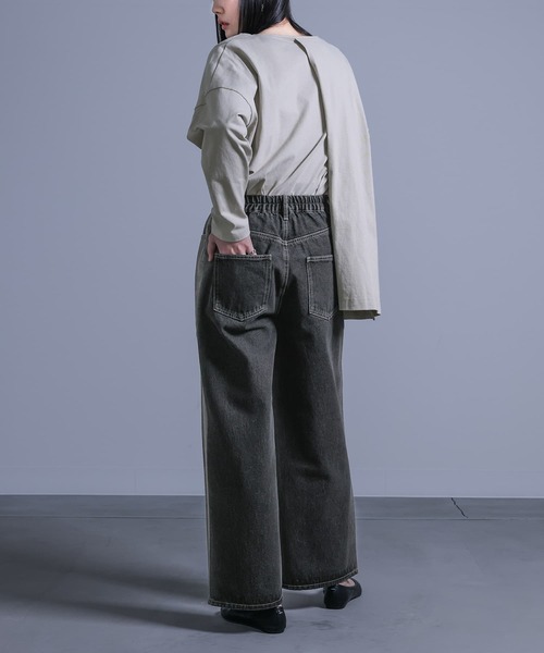 kOhAKU（コハク）の「『ブリーチラインデニムパンツ』（デニムパンツ・レディース・ブルー/ブラック・1/2）」の12枚目の写真