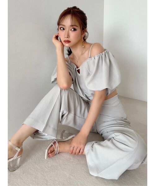 RESEXXY(リゼクシー)の「バルーンスリーブオフショルブラウス【セットアップ着用可能】(シャツ/ブラウス・レディース・ブラック/グレー/ホワイト・FREE)」の14枚目の写真