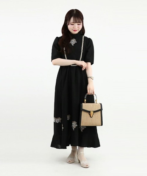 an another angelus(アンアナザーアンジェラス)の「単色フラワー刺繍メッシュサンダル/ananotherangelus(サンダル・レディース・ブルーグレー/アイボリー・S/M/L)」の8枚目の写真