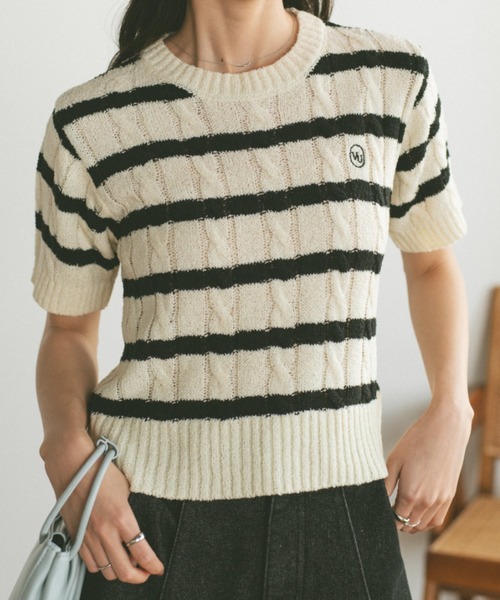 VANNIE U（ヴァニーユー）の「オーバルロゴケーブルニット（ニット/セーター・レディース・アイボリー/ブルー/ネイビー/ピンク/その他/ライトピンク・FREE）」の6枚目の写真