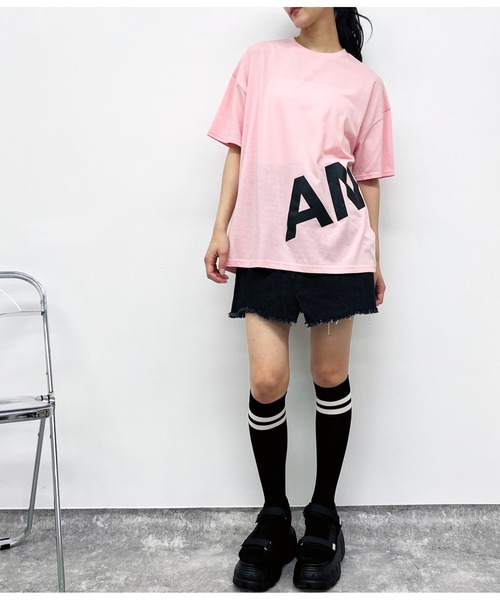 ANAP（アナップ）の「ANAPロゴ前後プリントビッグTシャツ【親子お揃い】（Tシャツ/カットソー・レディース・ライトピンク/ブラック/ホワイト・FREE）」の7枚目の写真