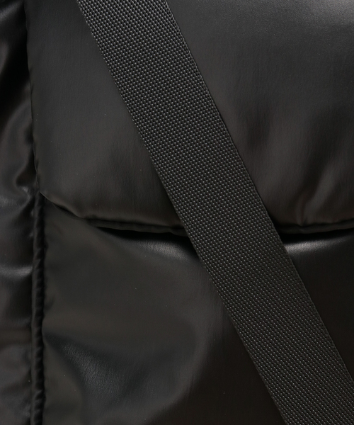 JOINT WORKS(ジョイントワークス)の「CONTROL FREAK オーロラpuffポシェット 235-120508(ショルダーバッグ・レディース・ベージュ/ブラック/アイボリー・FREE)」の4枚目の写真