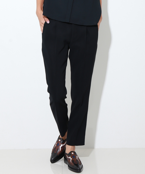 M/M ATTACHMENT（エムエムアタッチメント）の「【M/M ATTACHMENT】アイリーニダブルサテンストレートスラックス（スラックス・レディース・ホワイト/ブラック・2/1）」の2枚目の写真