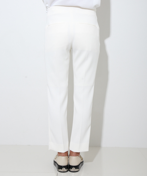 M/M ATTACHMENT（エムエムアタッチメント）の「【M/M ATTACHMENT】アイリーニダブルサテンストレートスラックス（スラックス・レディース・ホワイト/ブラック・2/1）」の8枚目の写真
