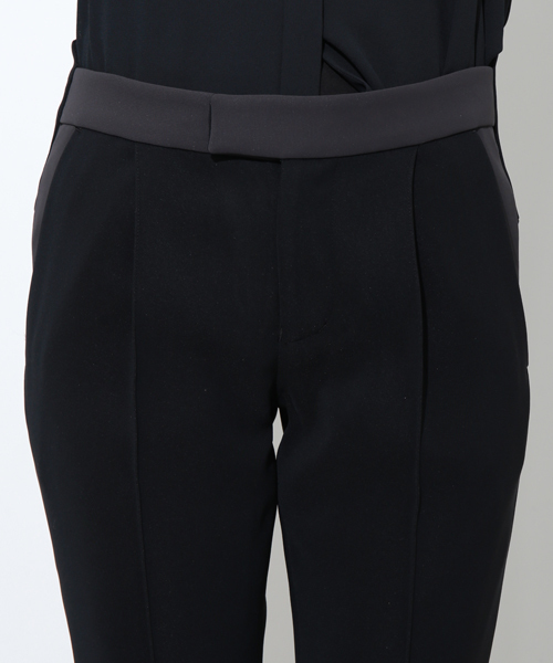 M/M ATTACHMENT（エムエムアタッチメント）の「【M/M ATTACHMENT】アイリーニダブルサテンストレートスラックス（スラックス・レディース・ホワイト/ブラック・2/1）」の10枚目の写真