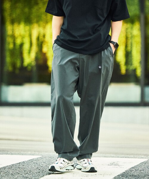 FREAK'S STORE(フリークスストア)の「限定展開 AiRide/エアライド ワイドシルエット クライミングパンツ(その他パンツ・メンズ・チャコールグレー/ブラック/ベージュ/ネイビー・SMALL/MEDIUM/LARGE)」の19枚目の写真