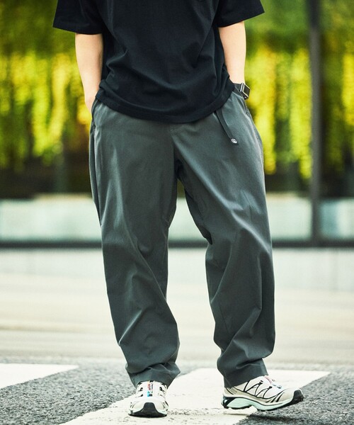 FREAK'S STORE(フリークスストア)の「限定展開 AiRide/エアライド ワイドシルエット クライミングパンツ(その他パンツ・メンズ・チャコールグレー/ブラック/ベージュ/ネイビー・SMALL/MEDIUM/LARGE)」の18枚目の写真