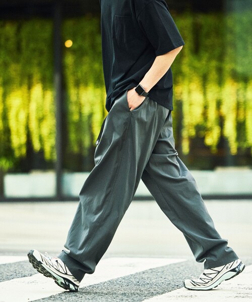 FREAK'S STORE(フリークスストア)の「限定展開 AiRide/エアライド ワイドシルエット クライミングパンツ(その他パンツ・メンズ・チャコールグレー/ブラック/ベージュ/ネイビー・SMALL/MEDIUM/LARGE)」の5枚目の写真