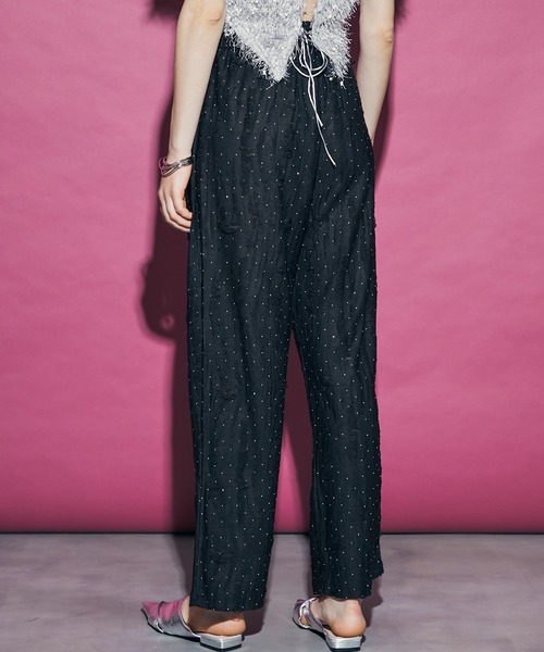 uyu.（ウユ）の「Rhinestone Damage Easy Pants / ラインストーンダメージイージーパンツ【uyu./ウユ】（その他パンツ・レディース・ブラック/ブラウン・M/S）」の19枚目の写真