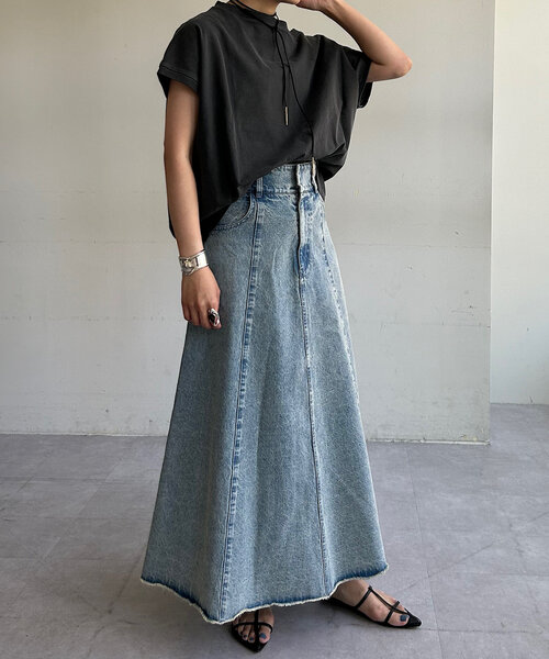 SHENERY（シーナリー）の「【着痩せアイテム】ピグメントボートネックカットソー（Tシャツ/カットソー・レディース・ライトベージュ/チャコールグレー/オフホワイト・FREE）」の15枚目の写真