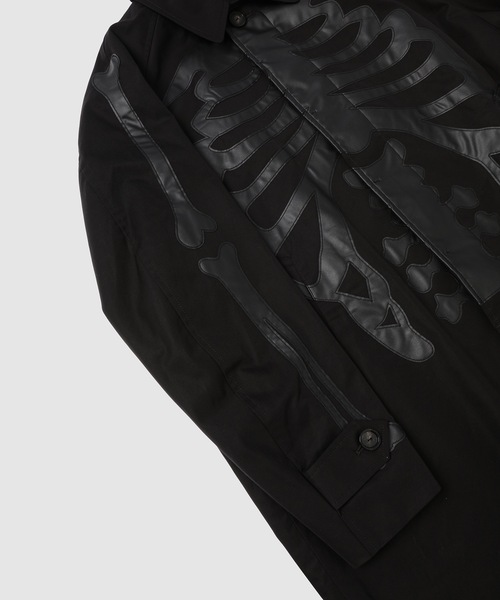 TAKAHIROMIYASHITATheSoloIst.(タカヒロミヤシタザソロイスト)の「soutien collar coat.(ステンカラーコート・メンズ・ブラック×ホワイト/ベージュ系その他2/ブラック×ブラック/ベージュ系その他・44)」の17枚目の写真