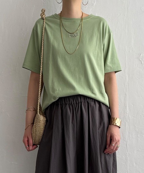 LBC（エルビーシー）の「ミニロゴ刺繍Tシャツ（Tシャツ/カットソー・レディース・ブルー/ホワイト/グリーン/チャコール/オレンジ・L/M）」の3枚目の写真