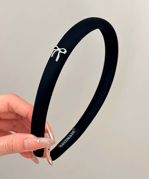 LAFFMO（ラフモ）の「リボンモチーフカチューシャ（カチューシャ・レディース・ブラック/パープル・F）」の3枚目の写真