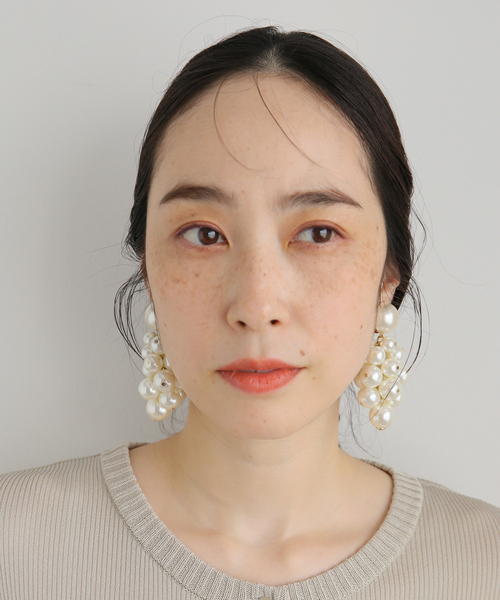 VERMEIL par iena(ヴェルメイユパーイエナ)の「Francine Bramli(フランシーヌ ブラムリ) パールイヤリング THEONIE48SA(イヤリング・レディース・アイボリー・FREE)」の2枚目の写真