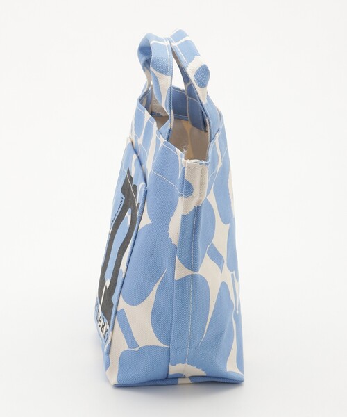 &Bridge(アンドブリッジ)の「Marimekko(マリメッコ) MONO MINI TOTEBAG(BU)(トートバッグ・レディース・ライトブルー・99)」の3枚目の写真