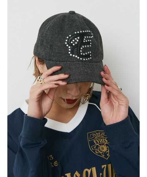 EVRIS（エヴリス）の「ラインストーンロゴデニムキャップ（キャップ・レディース・ブラック・FREE）」の5枚目の写真