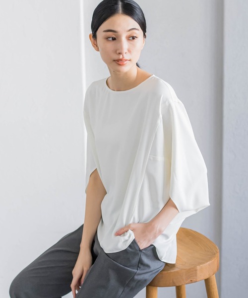 la.f…(ラエフ)の「梨地ドルマンブラウス≪洗濯機で洗える≫(シャツ/ブラウス・レディース・ブラック/ブルー/ホワイト・9号)」の7枚目の写真