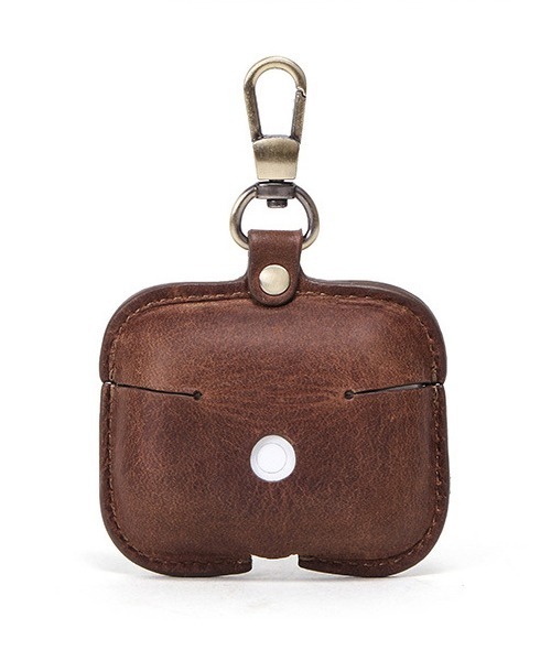 Fun & Daily(ファンアンドデイリー)の「Cow Leather AirPods Pro Case / カウレザーエアーポッズプロケース(ヘッドフォン/イヤホン・メンズ・ブラウン/ネイビー・FREE)」の4枚目の写真