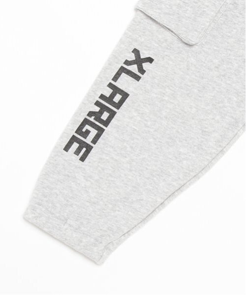 XLARGE KIDS（エクストララージキッズ）の「ファニーゴリラカーゴスウェットパンツ（その他パンツ・キッズ・カーキ/トップグレー/ブラック・130cm/120cm/110cm/100cm/90cm/80ｃｍ/140cm）」の16枚目の写真