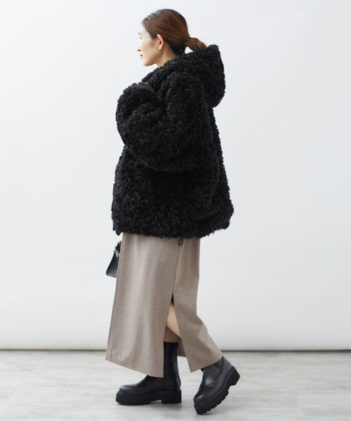 INSCRIRE(アンスクリア)の「INSCRIRE(アンスクリア) Cury Hair Hoodie I24AWBZ70(その他アウター・レディース・ブラック・X-SMALL)」の21枚目の写真