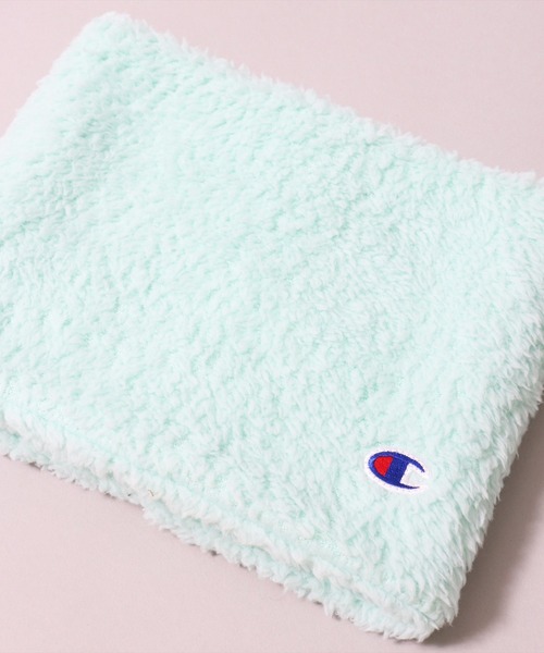 Champion(チャンピオン)の「(LF)【Champion】【キッズ】ボア フリース ネックウォーマー(ネックウォーマー/スヌード・キッズ・ライラック/ブラック/ミント/スモークピンク/ベージュ/ブラウン/ネイビー/ブルー・ONE SIZE)」の4枚目の写真