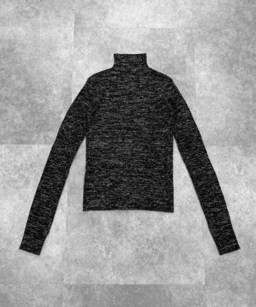 LVEU.(ラブユ.)の「【LVEU.】ラメリブハイネックニットトップス / トップス ニット リブ ラメ サムホール フィンガーホール ハイネック ブラック チャコール シルバー(ニット/セーター・レディース・ブラック/チャコールグレー/シルバー/ブラック系その他/ネイビー系・FREE)」の9枚目の写真