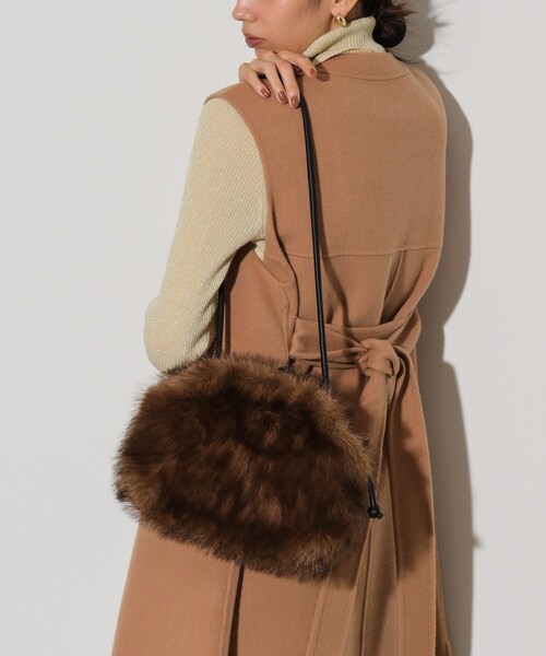 GALLEST(ギャレスト)の「◆【LE VERNIS】Renard mini bag(ショルダーバッグ・レディース・ベージュ/ダークブラウン・00)」の1枚目の写真