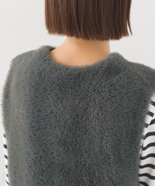 OMNES（オムネス）の「フェザーヤーンダブルフェイスニットベスト（ベスト・レディース・チャコールグレー/ベージュ・FREE）」の15枚目の写真