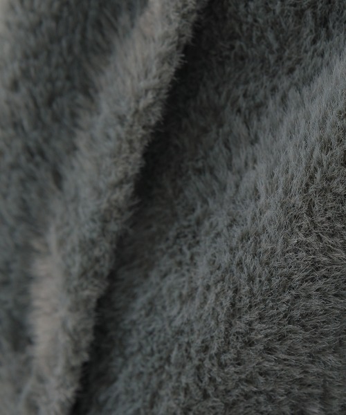 OMNES（オムネス）の「フェザーヤーンダブルフェイスニットベスト（ベスト・レディース・チャコールグレー/ベージュ・FREE）」の18枚目の写真