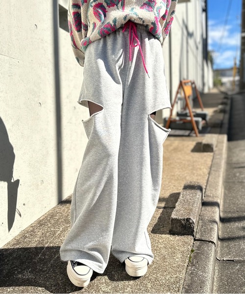 mi via loca(ミヴィアロカ)の「配色カットアウト スウェットパンツ(スウェットパンツ・レディース・ブラウン/カーキ/トップグレー・FREE)」の7枚目の写真