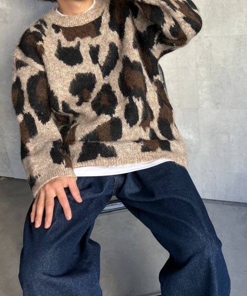 CREARE -LINO-(クレアーレリノ)の「〈ユニセックス商品〉レオパード柄オーバーサイズニットプルオーバー(ニット/セーター・レディース・グレー/ベージュ・FREE)」の13枚目の写真