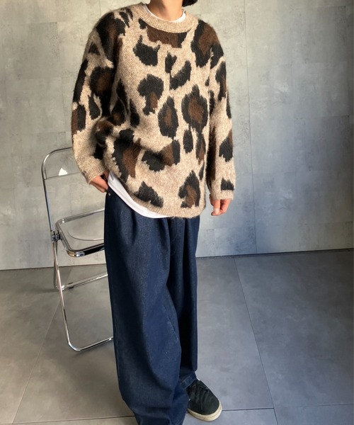CREARE -LINO-(クレアーレリノ)の「〈ユニセックス商品〉レオパード柄オーバーサイズニットプルオーバー(ニット/セーター・レディース・グレー/ベージュ・FREE)」の14枚目の写真