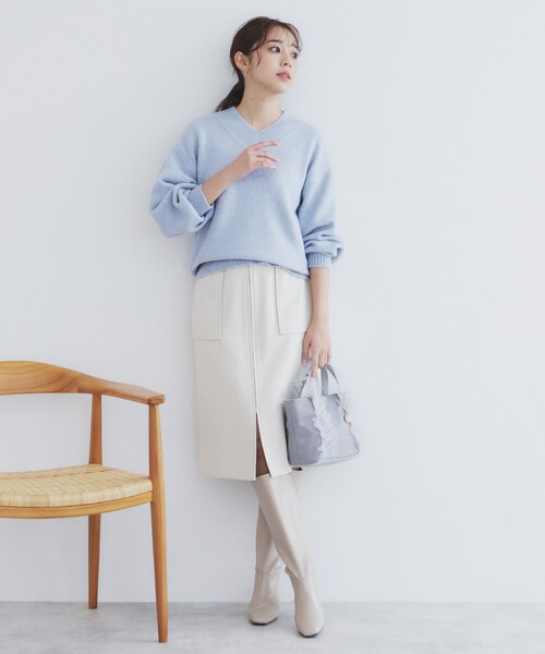 index（インデックス）の「◆《6color》ラムライクVネックニット【洗濯機洗い可】（ニット/セーター・レディース・ベージュ/ホワイト系9/ライトグレー/ブルー系5/チャコールグレー/ベビーピンク・00）」の11枚目の写真