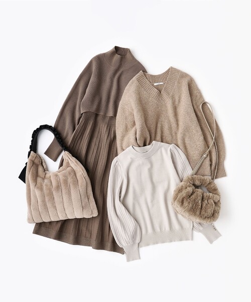 index（インデックス）の「◆《6color》ラムライクVネックニット【洗濯機洗い可】（ニット/セーター・レディース・ベージュ/ホワイト系9/ライトグレー/ブルー系5/チャコールグレー/ベビーピンク・00）」の21枚目の写真