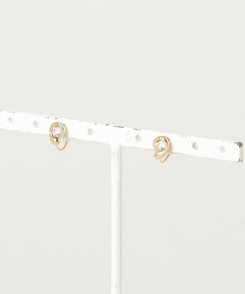 itam（アイタム）の「【itam】アイタム/ ニュアンスメタル 1粒キュービックジルコニア ノンホールピアス　/金属アレルギー対応イヤリング（イヤリング・レディース・ゴールド/ピンクゴールド・FREE）」の7枚目の写真