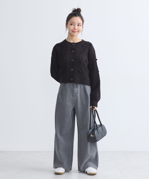 earth music&ecology(アースミュージックアンドエコロジー)の「タックホックデニムパンツ(デニムパンツ・レディース・ライトインディゴブルー/ブラック/ライトグレー・M/S)」の15枚目の写真