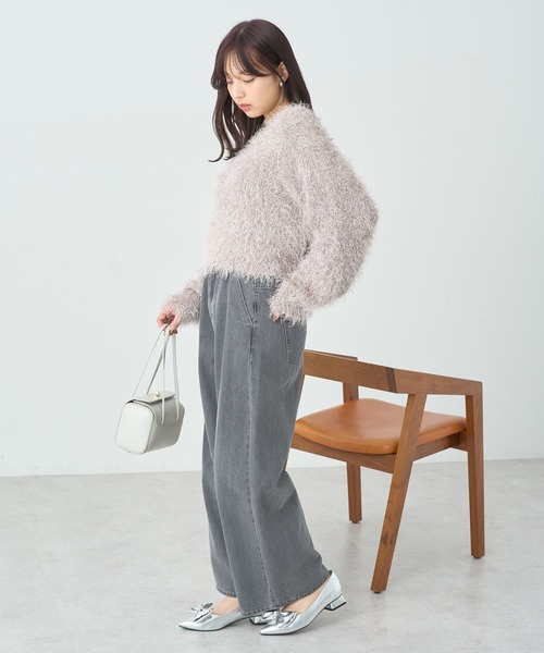 earth music&ecology(アースミュージックアンドエコロジー)の「タックホックデニムパンツ(デニムパンツ・レディース・ライトインディゴブルー/ブラック/ライトグレー・M/S)」の5枚目の写真