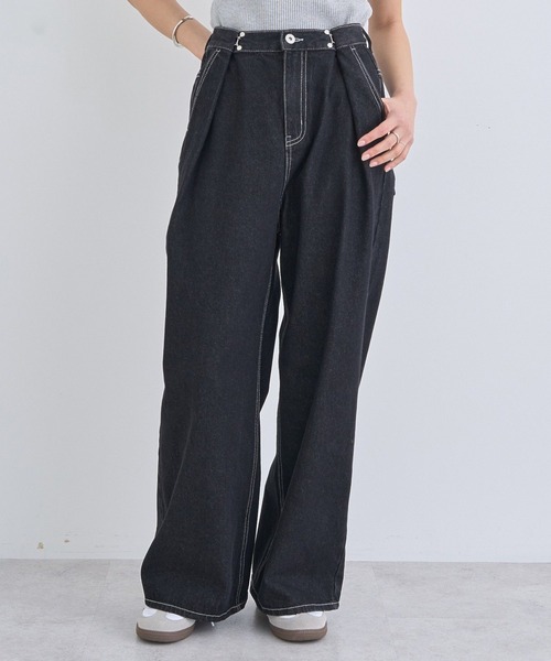 earth music&ecology(アースミュージックアンドエコロジー)の「タックホックデニムパンツ(デニムパンツ・レディース・ライトインディゴブルー/ブラック/ライトグレー・M/S)」の22枚目の写真