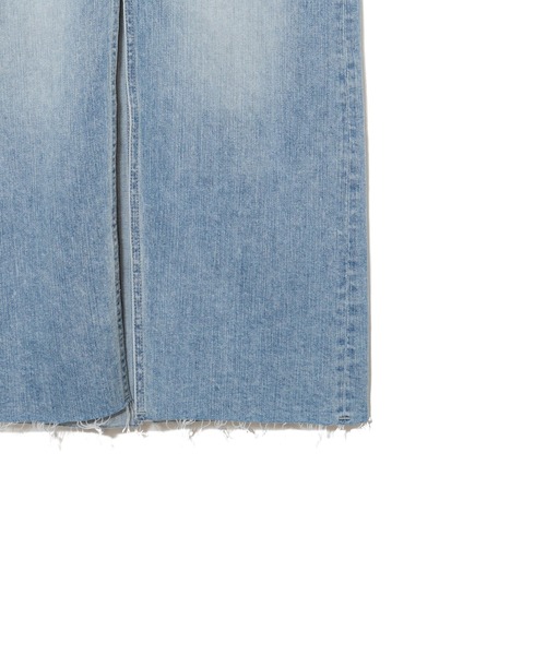 AMERICAN RAG CIE（アメリカンラグシー）の「YANUK スリットロングスカート（デニムスカート・レディース・サックスブルー・S/XS）」の3枚目の写真