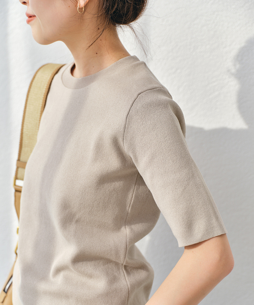 Spick & Span（スピックアンドスパン）の「《追加》手洗い可 / コットンスムースコンパクトTシャツ（ニット/セーター・レディース・ベージュ/ネイビー/ホワイト・FREE）」の6枚目の写真