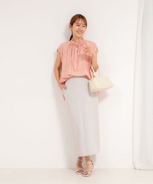 NOLLEY’S（ノーリーズ）の「《セットアップ対応》ウォッシャブルニットジョーゼットタイトミディスカート（スカート・レディース・ブラック/オフホワイト/グレイッシュベージュ・34/36/38/40）」の11枚目の写真