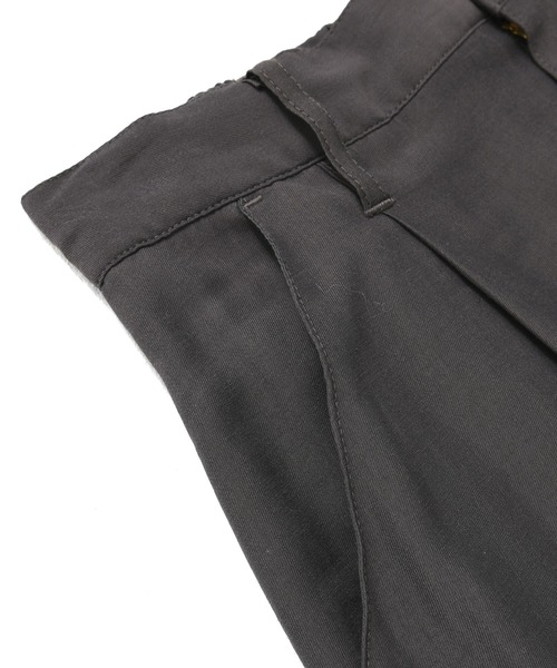 Arnold Palmer（アーノルドパーマー）の「カーゴポケット コクーンスカート（スカート・レディース・チャコールグレー/ベージュ・S/L/M）」の4枚目の写真