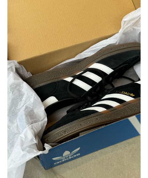 LAGUNAMOON(ラグナムーン)の「【adidas】HANDBALL SPEZIAL(スニーカー・レディース・ブラック/ブルー・24.5/23.5)」の3枚目の写真