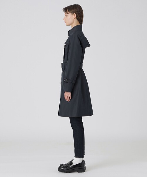 BLUE LABEL CRESTBRIDGE（ブルーレーベルクレストブリッジ）の「【一部店舗限定】ツイルトレンチコート（トレンチコート・レディース・ベージュ系その他3/ダークネイビー・38/40/36）」の4枚目の写真