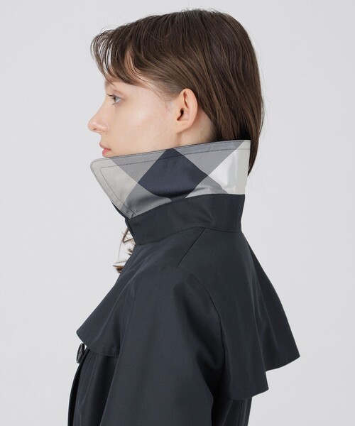 BLUE LABEL CRESTBRIDGE（ブルーレーベルクレストブリッジ）の「【一部店舗限定】ツイルトレンチコート（トレンチコート・レディース・ベージュ系その他3/ダークネイビー・38/40/36）」の9枚目の写真