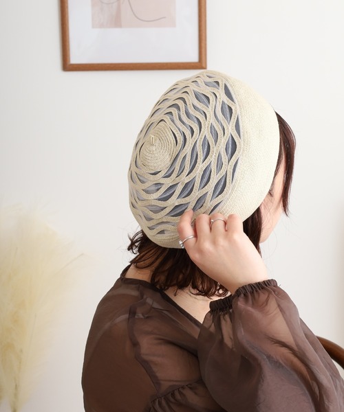Sense of Grace(センスオブグレース)の「流線デザイン ブレードベレー帽(ハンチング/ベレー帽・レディース・ナチュラル/ブラック/ベージュ・FREE)」の10枚目の写真