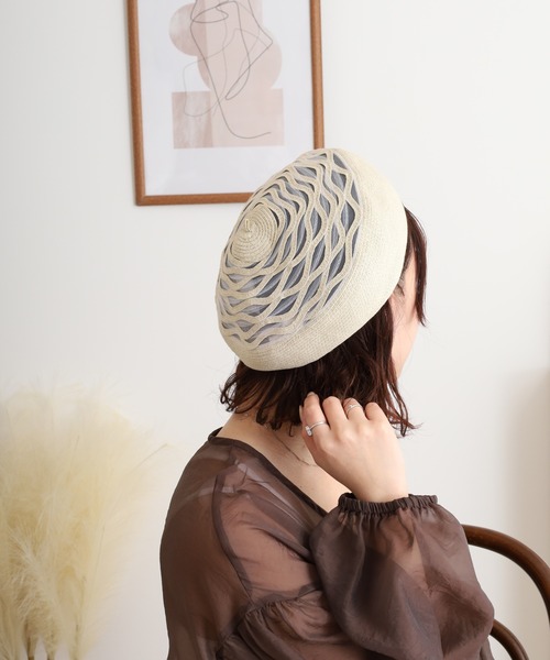 Sense of Grace(センスオブグレース)の「流線デザイン ブレードベレー帽(ハンチング/ベレー帽・レディース・ナチュラル/ブラック/ベージュ・FREE)」の9枚目の写真