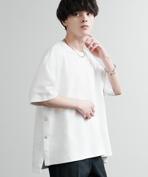 Rocky Monroe(ロッキーモンロー)の「オーバーサイズサイドスナップスリット ハーフスリーブTシャツ(Tシャツ/カットソー・メンズ・ブラック/ホワイト/グレー・L/M/XL)」の2枚目の写真