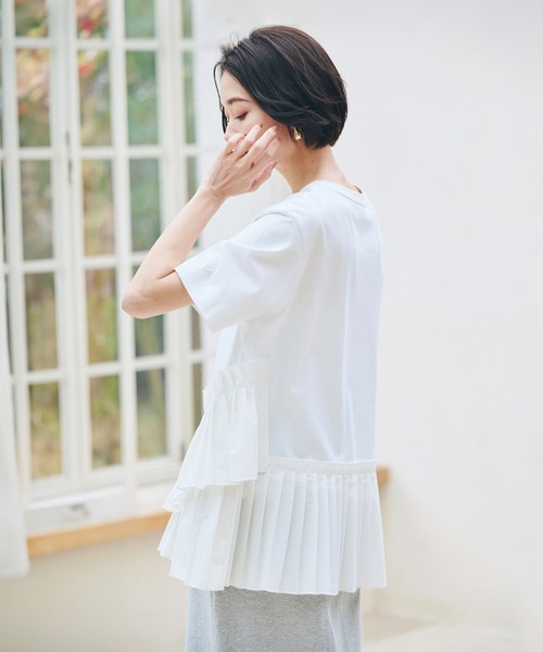 ever closet(エバークローゼット)の「プリーツドッキングTシャツ(Tシャツ/カットソー・レディース・ホワイト/ブラック・F)」の5枚目の写真