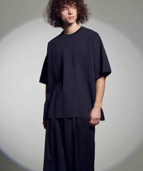 MAISON SPECIAL（メゾンスペシャル）の「《UNISEX》18G Washable Milan Ribs Prime-Over Short Sleeve Crew Neck Knit T-Shirt/18GウォッシャブルミラノリブウールプライムオーバーショートスリーブクルーネックニットTシャツ【MAISON SPECIAL/メゾンスペシャル】（Tシャツ/カットソー・メンズ・ブルー/グレイッシュベージュ/チャコールグレー/パープル/ブラック・2/1/0）」の20枚目の写真
